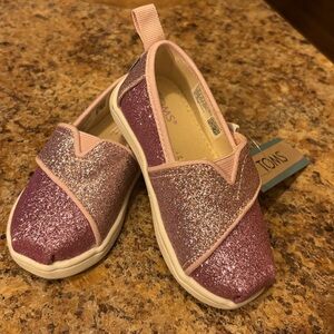 Toms I Kids' Glitter Alpargata Slip-On  I Size 6